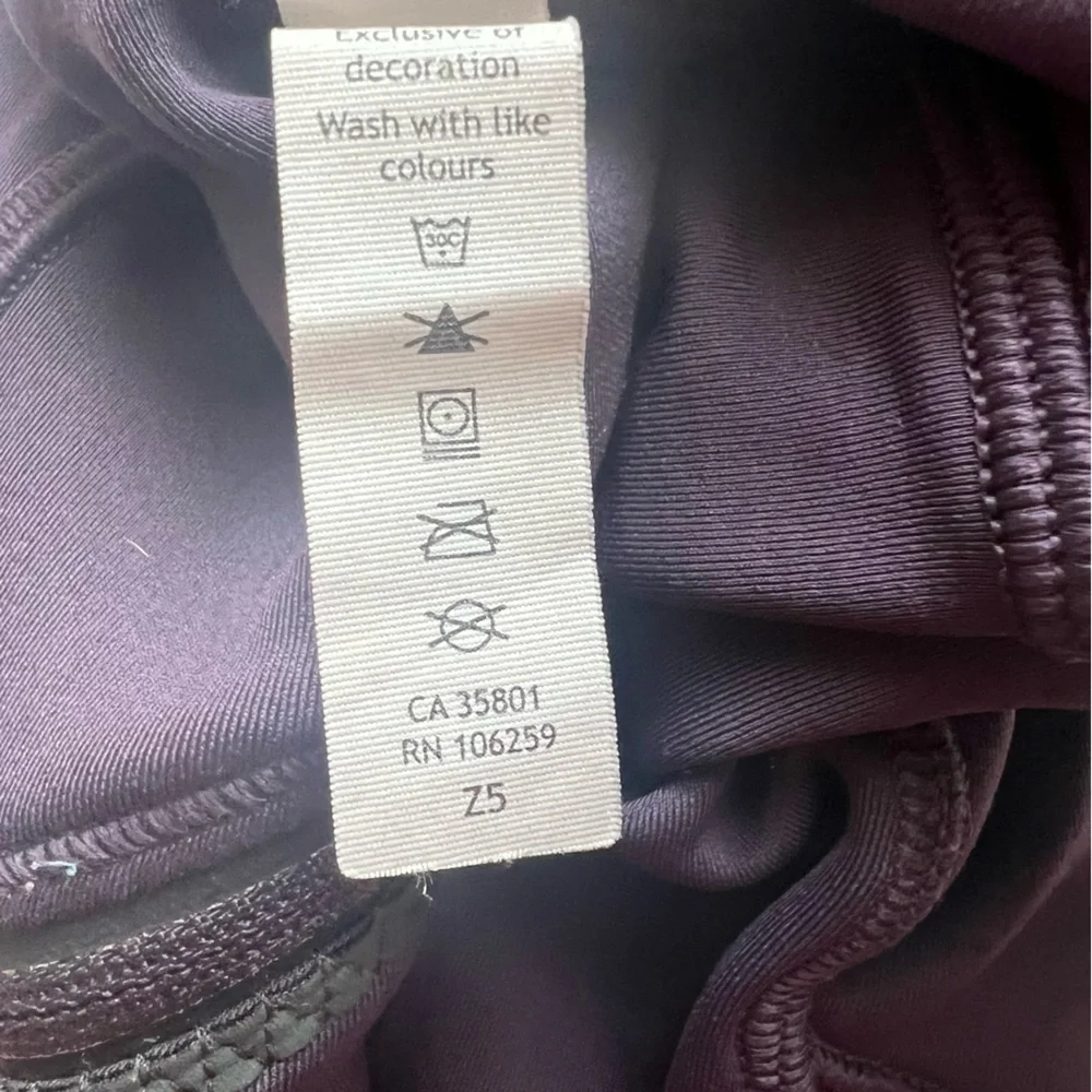 Lululemon Athletic Leggings Purple Zippers Size 2 Running Athleisure Winter